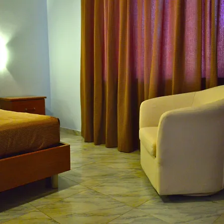 San Giovanni Hotel 2*