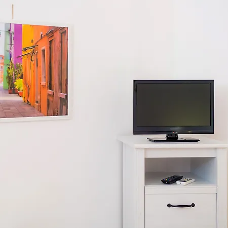 San Giovanni ホテル 2*