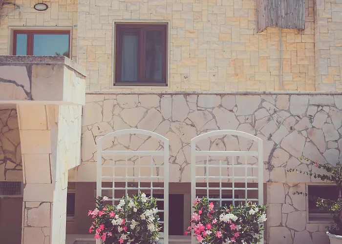 San Giovanni 2* بولينيانو آ ماري